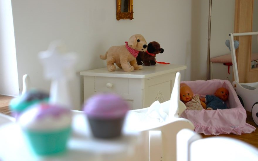 Ein Blick in den Aufenthaltsraum der "Liebevollen Kinderzeit".